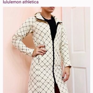 Lululemon Athletica Women's Checkered Cream Trench Coat